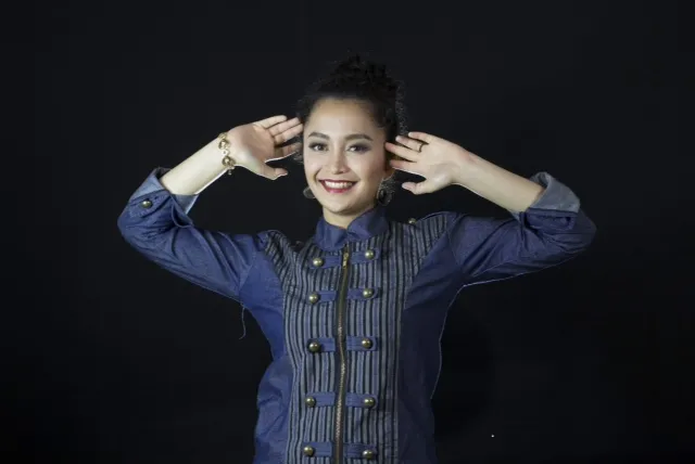 Tanpa maksud menyaingi, Rizka Dwi cuma ingin tunjukkan keaslian dari lagu yang dinyanyikannya ©KapanLagi.com/Hendra Gunawan