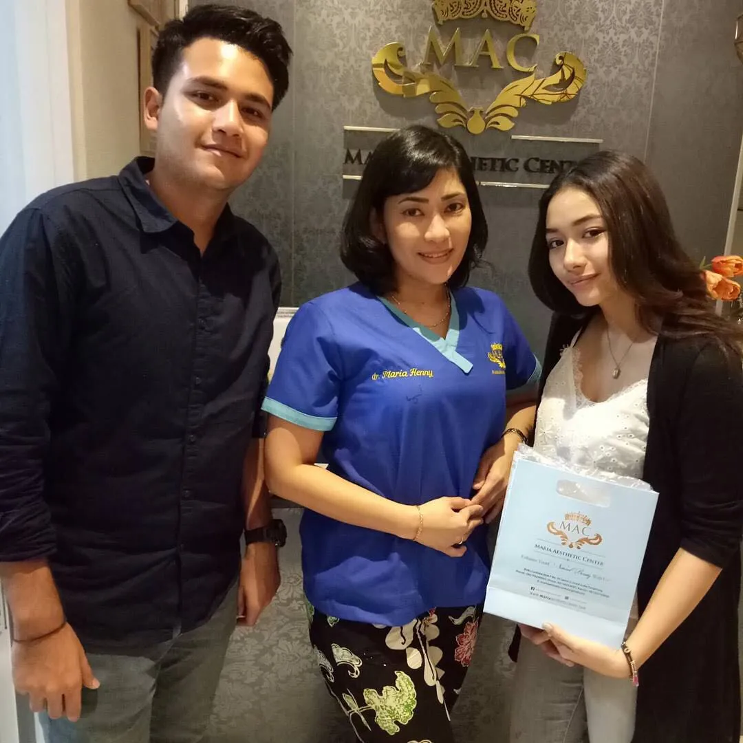 Rizky Alatas dan Adzana Bing Slamet masih awam soal perawatan wajah Š KapanLagi.com/Mathias Purwanto