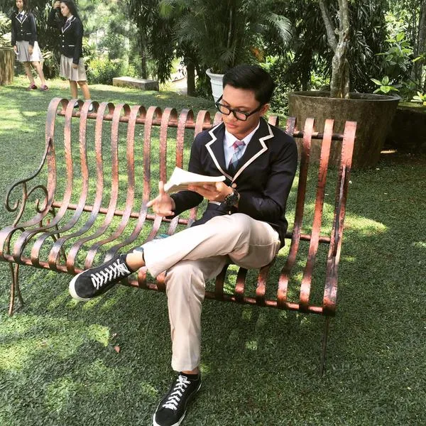 Sibuk syuting dan nyanyi, Ikki pilih jomblo/©Official Twitter Rizky Febian
