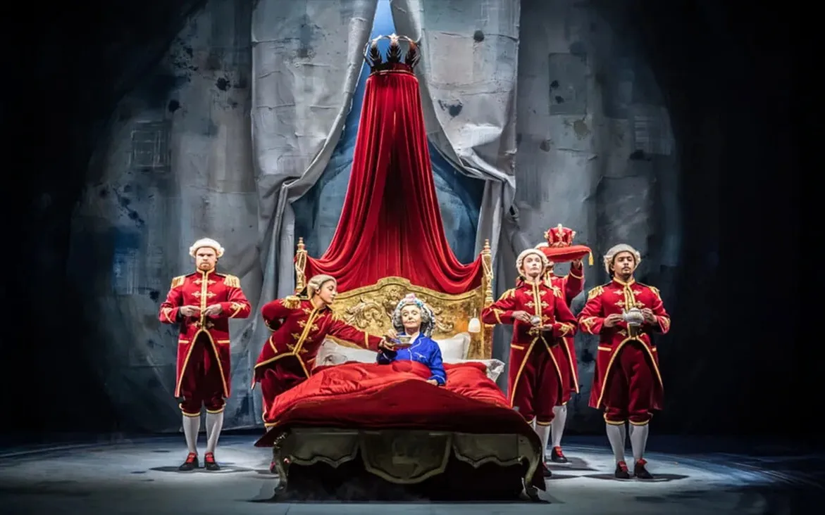 Pertunjukan Roald Dahl's The BFG di Singapura.(Marc Brenner/Singapore Repertory Theater)