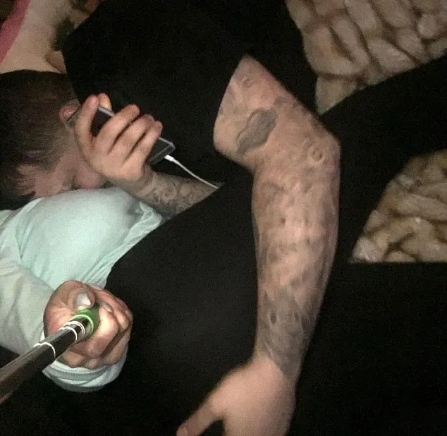 Rob Kardashian dan Blac Chyna mesra-mesraan © Instgaram.com/blacchyna