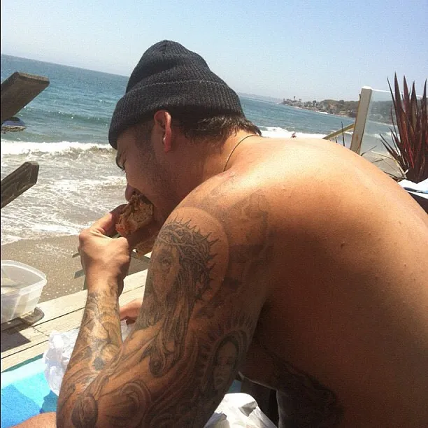 Rob muncul setelah sekian lama menghilang © instagram.com/robkardashian