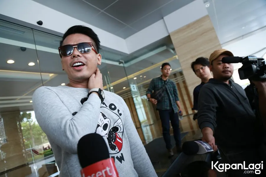 Berseteru dengan Chef Aiko, Robby:"Kalau aku mau meres, dia gak bakal ngasih. Orangnya pelit gitu." /©KapanLagi.com®/Agus Apriyanto