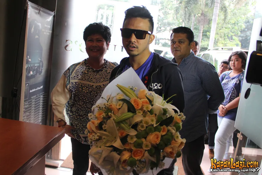 Roby diam-diam telah lamaran. ©KapanLagi.com®/Agus Apriyanto