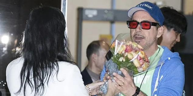 Robert Downey Jr saat tiba di Seoul © GC Images