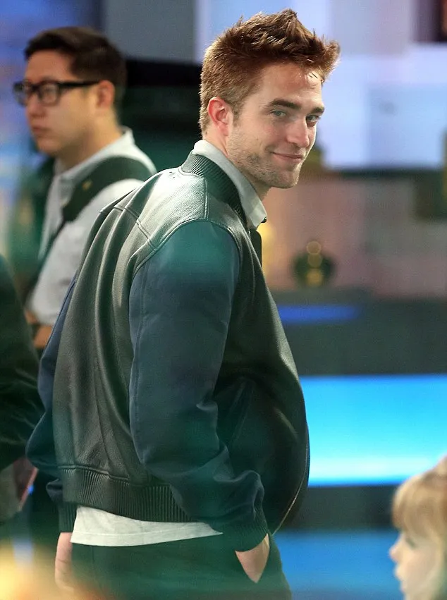 Robert Pattinson @ dailymail.co.uk