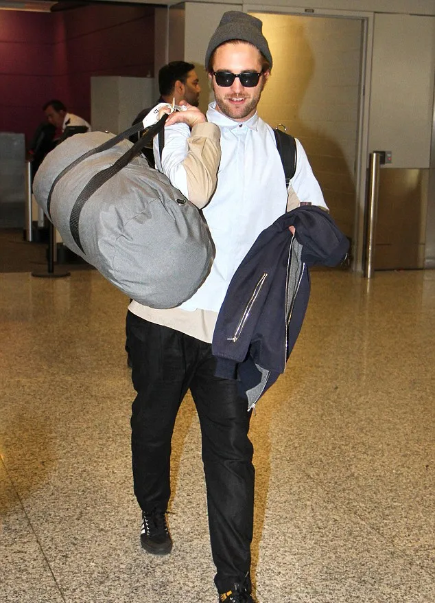 Robert Pattinson @ dailymail.co.uk