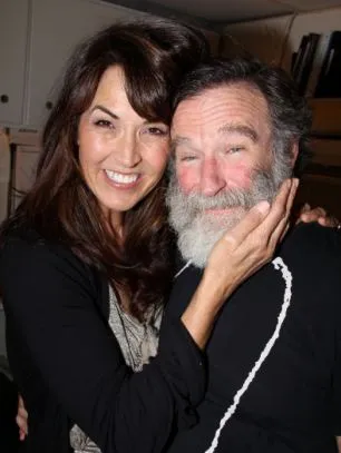 Robin Williams dan istrinya @ dailymail.co.uk