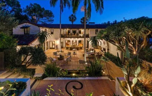 Rumah Robert dan Kristen @ dailymail.co.uk