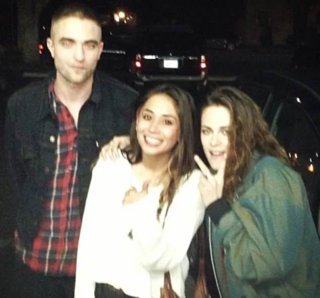 Robert Pattinson - fans - Kristen Stewart @ dailymail.co.uk