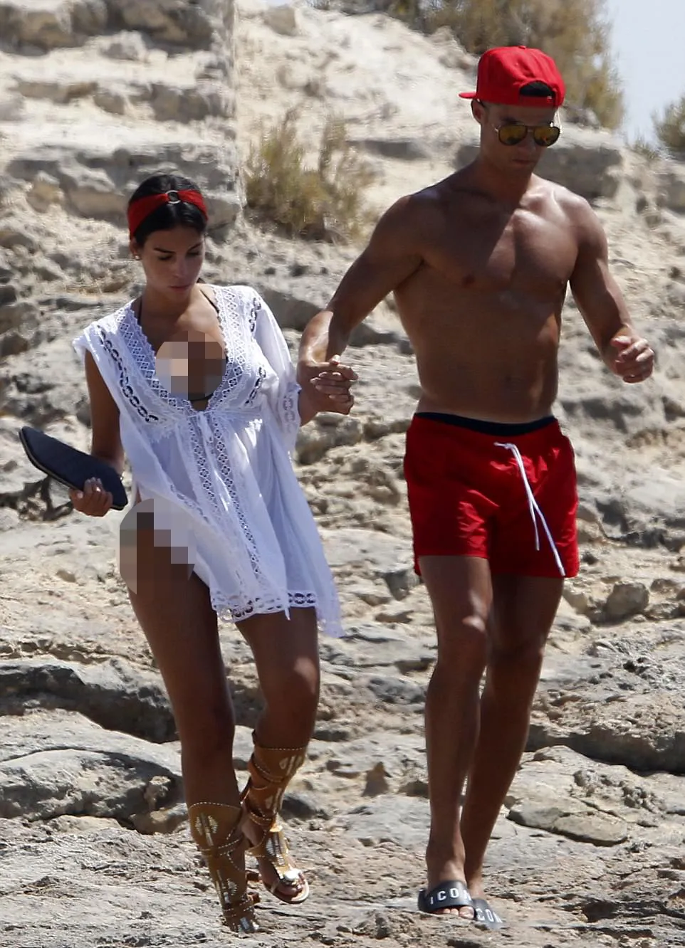 Romantis banget bikin jomblo makin ngenes! © dailymail.co.uk
