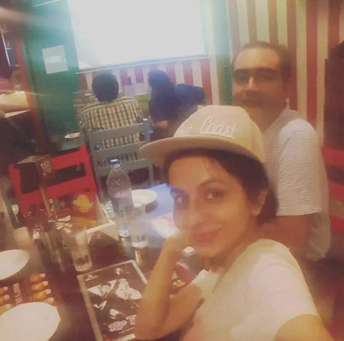 Roop dan suaminya, mereka menikah dalam diam ©missmalini
