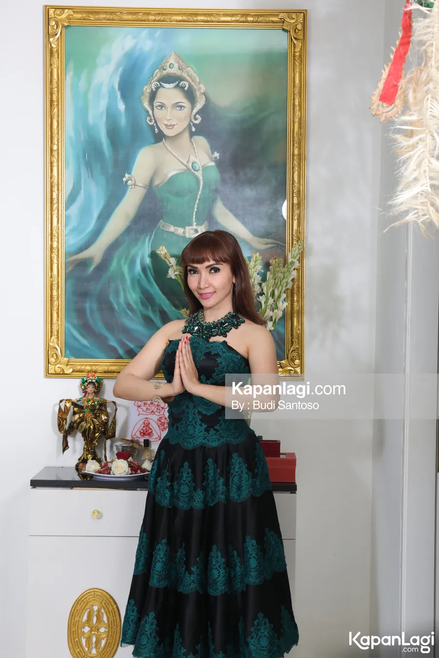 Roro Fitria mengaku penampilan sang bunda sangat jauh berbeda dari dirinya. ŠKapanLagi.com/Budy Santoso