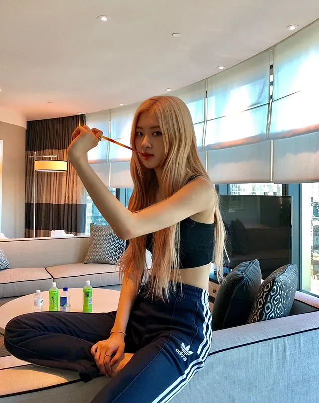 Credit: instagram.com/roses_are_rosie