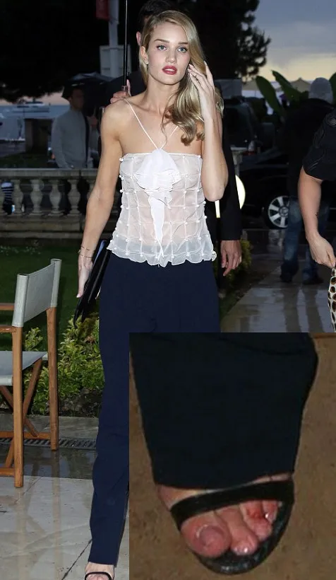Rosie Huntington-Whiteley @ dailymail.co.uk