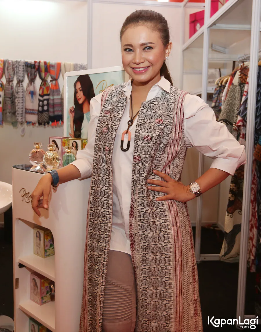 Rossa: "Mudah-mudahan aku bisa sebaik mamaku dalam mendidik anak."/©KapanLagi.com®/M. Akrom Sukarya 