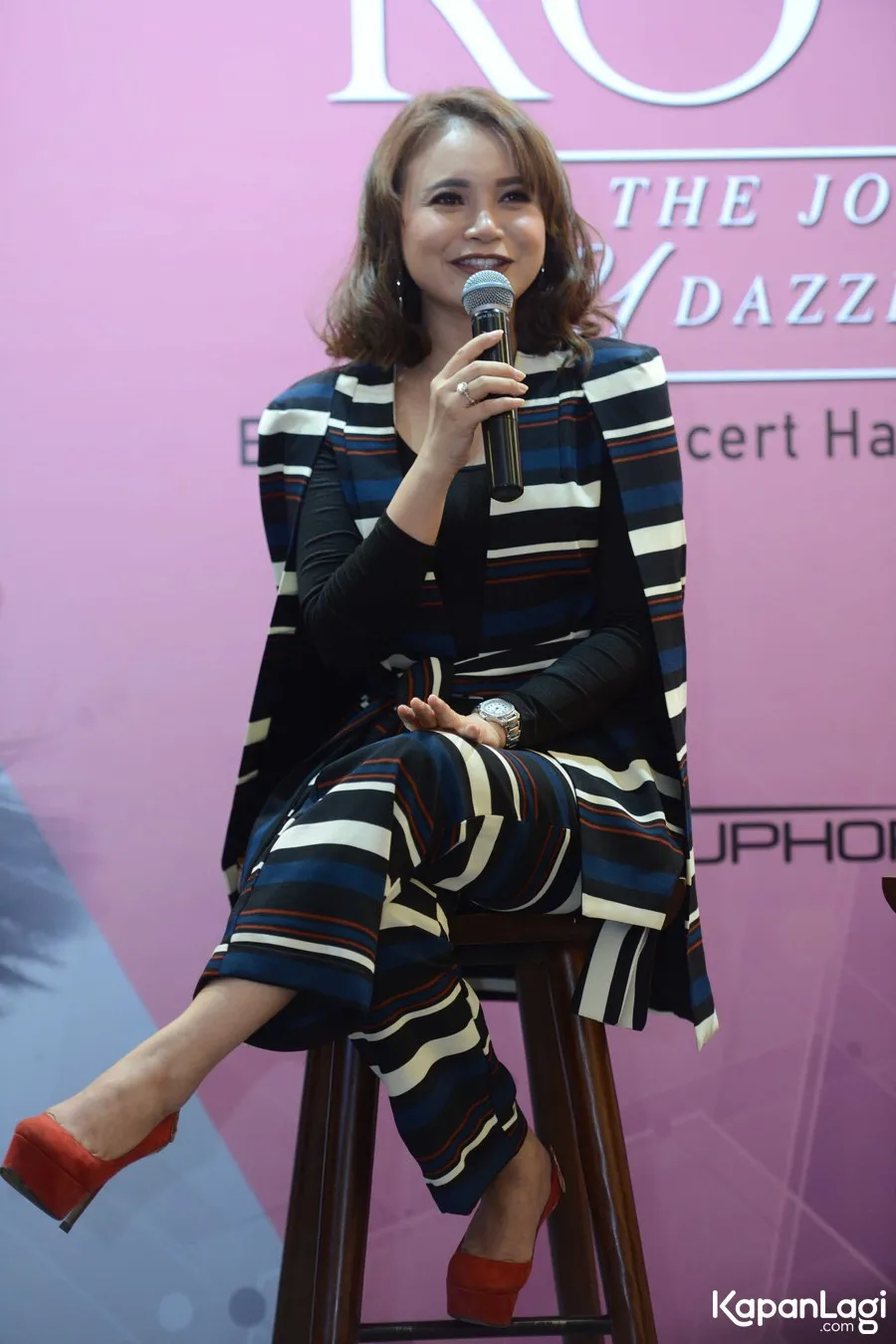 Laris manis, Rossa kembali diminta bernyanyi di tahun baru. ŠKapanLagi.com/Bayu Herdianto