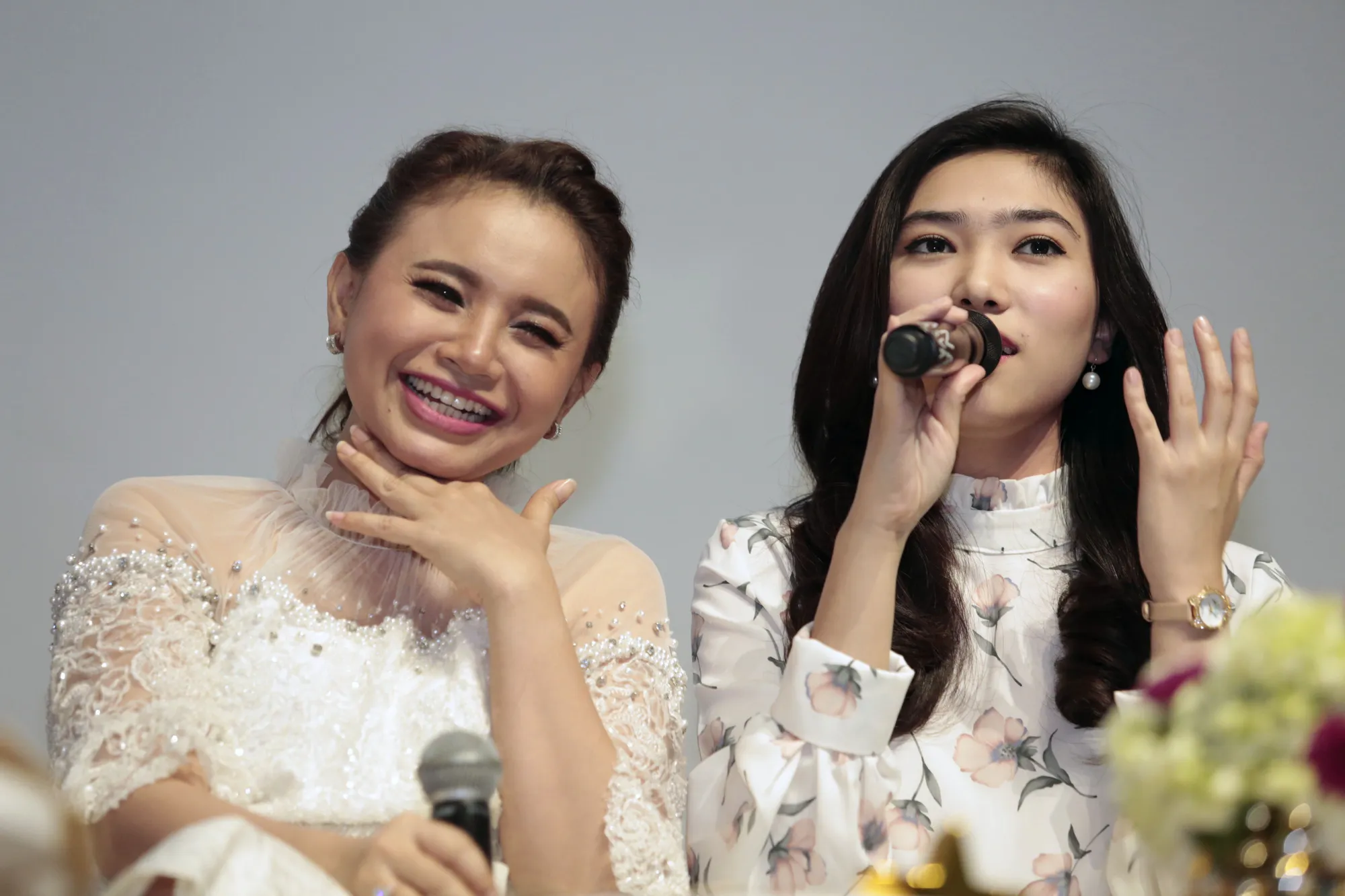 Isyana Sarasvati & Rossa © Kapanlagi/Muhammad Akom Sukarya