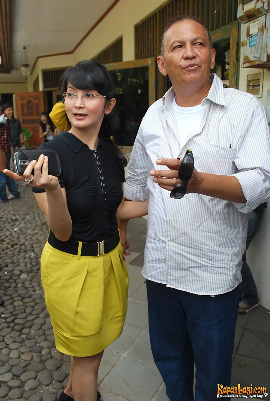 Selalu ada mawar merah dari Roy Marten untuk sang istri, Anna Maria