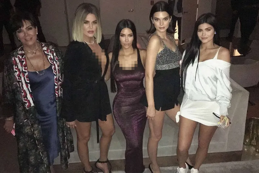 Keluarga Kardashian berkumpul untuk merayakan ulang tahun Kylie © Snapchat