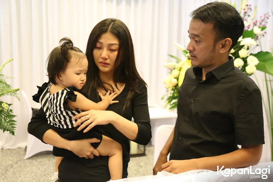 Wendah dan Ruben punya kenangan baik tentang almarhum © KapanLagi.com®/Agus Apriyanto