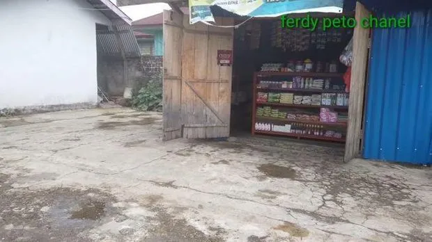 Rumah yang Sangat Sederhana Jauh dari Kesan Mewah