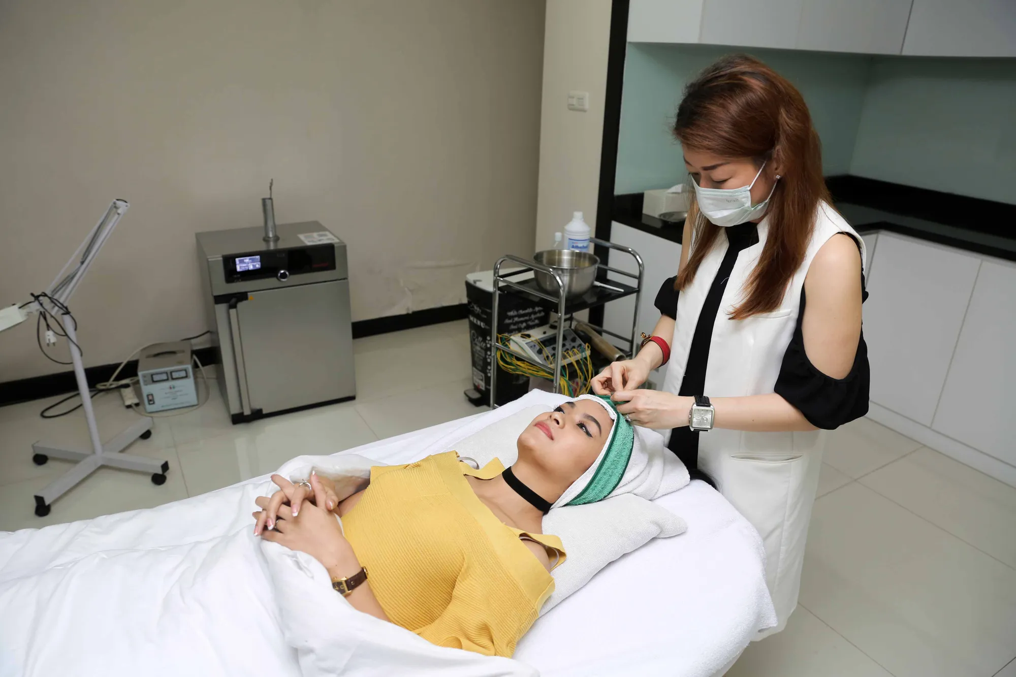 Rurin tak pede dengan pipinya yang menurutnya penuh lemak © KapanLagi.com®/Muhammad Akrom Sukarya