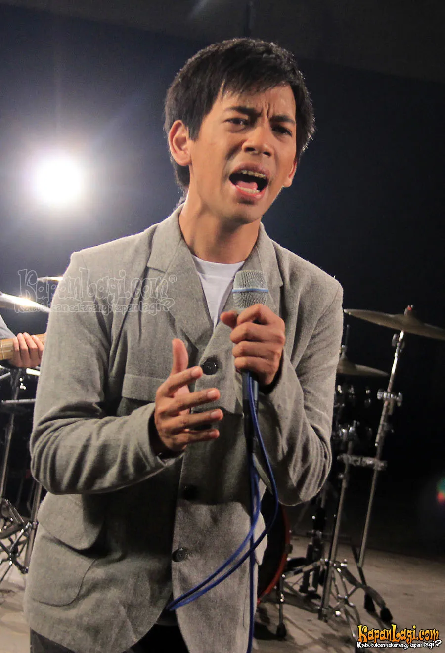 Ryan tidak ingin saat anaknya baru berusia tiga tahun dan telah menyanyikan lagu perselingkuhan.