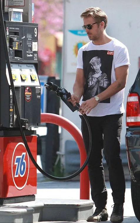 Ryan Gosling @ dailymail.co.uk