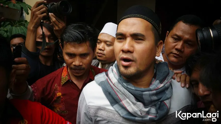Keluarga berharap Saipul Jamiell bisa dimaafkan dan tak dipenjara. ©KapanLagi.com/Agus Apriyanto