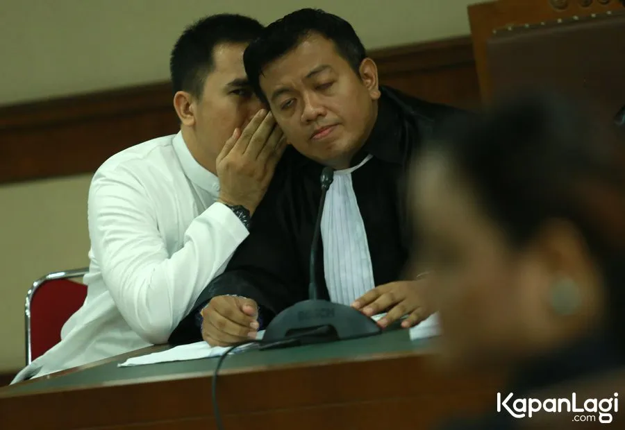 Saipul Jamil hadiri sidang atas dugaan suap © KapanLagi.com®/Agus Apriyanto