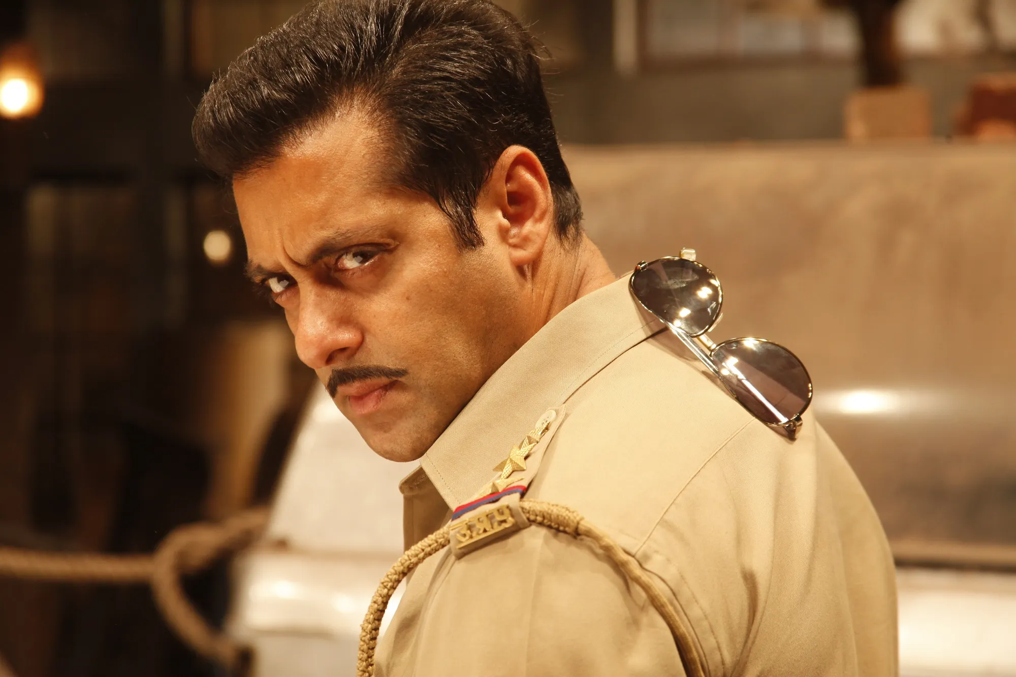 Salman Khan mengaku kalau dirinya bukan tipe cowok setia. ©wallpapersshd.com