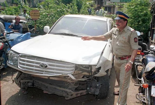 Ini dia mobil Salman Khan, Toyota Land Cruiser yang menewaskan satu orang pada 28 September 2002 silam @hindustantimes.com