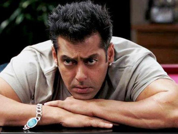 Salman Khan mengalami cedera punggung karena saking sibuknya berkarir @filmibeat.com