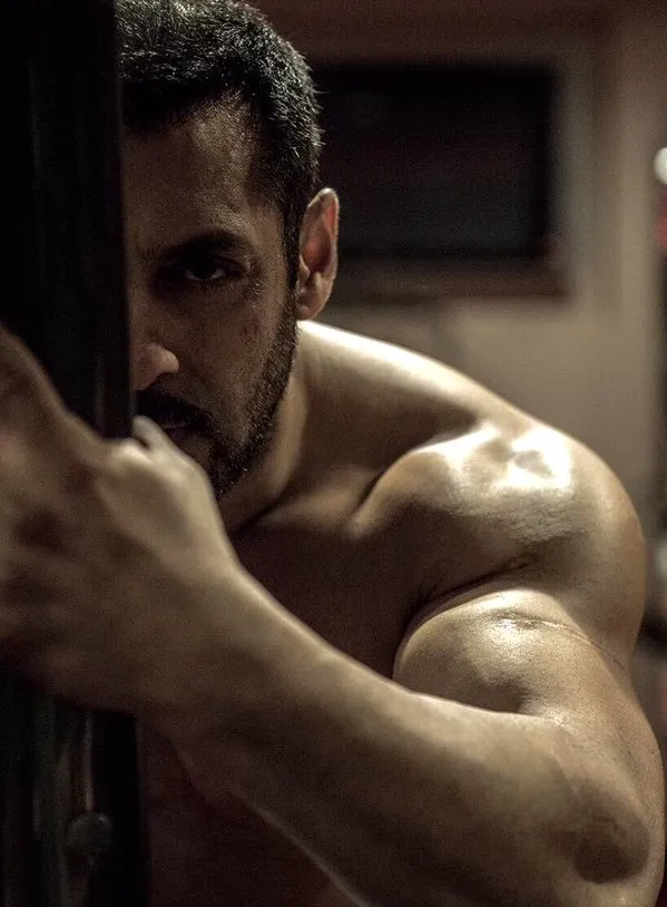 Makin berotot, ini penampilan terbaru Salman Khan dalam film 'SULTAN' © Indianexpress.com