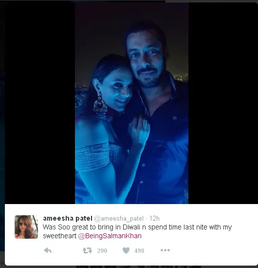 Ini dia pose mesra Salman Khan dan Amisha Patel © Twitter.com/ameesha_patel