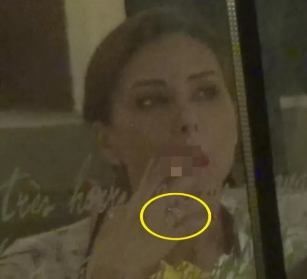 Lulia sudah pakai cincin tunangan, dari Salman Khan? ©Pinkvilla.com