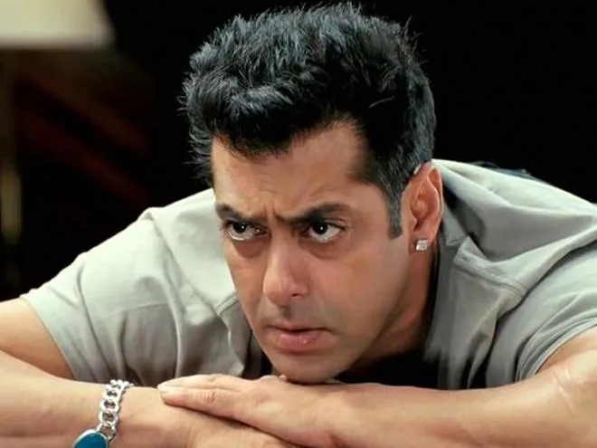 Salman diduga didakwa dengan empat pasal sekaligus untuk kasus penyerangan yang ia lakukan di pesawat @filmibeat.com