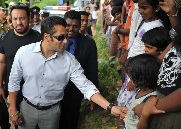 Salman Khan selalu peduli pada si miskin ©HerGamut
