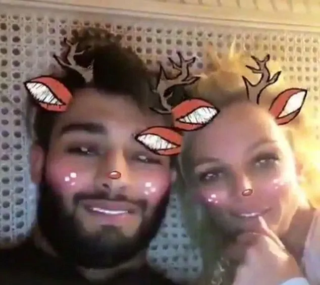 Sam dan Britney rayakan Natal bareng © Snapchat/Britney Spears
