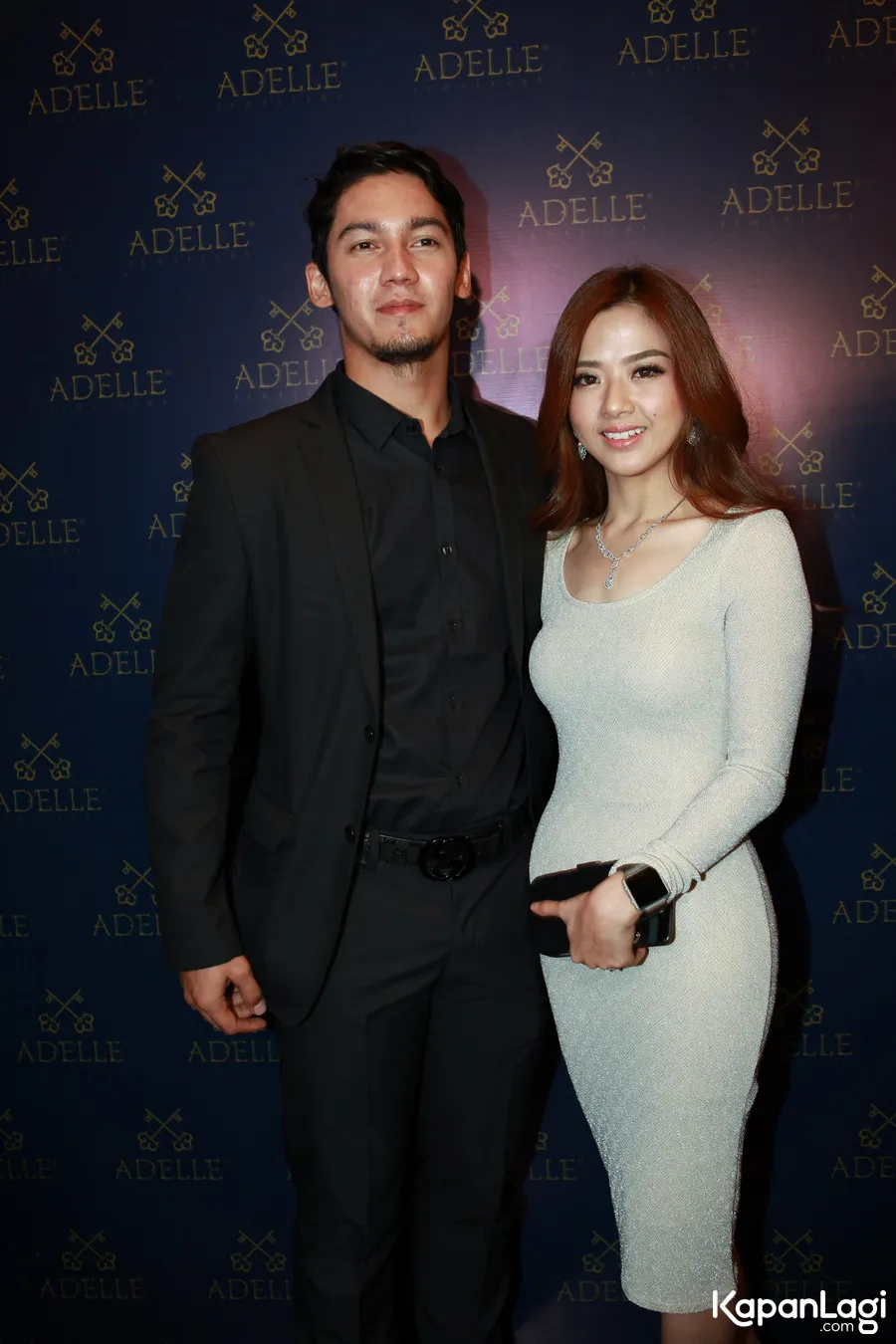 Franda dan Samuel Zylgwyn memesan cincin spesial untuk perkawinan mereka. ©KapanLagi.com/Budy Santoso