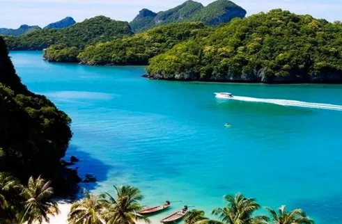 SNSD kabarnya akan syuting MV di pulai Samui, Thailand. ©onehallyu.com