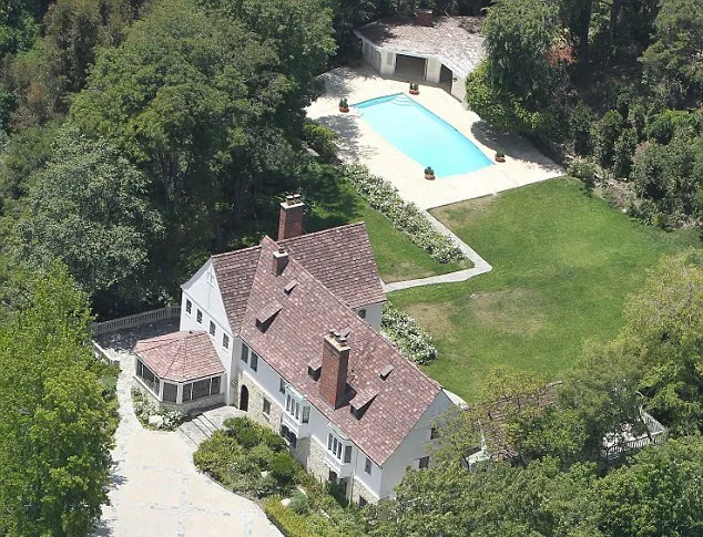 Rumah Sandra Bullock @ dailymail.co.uk