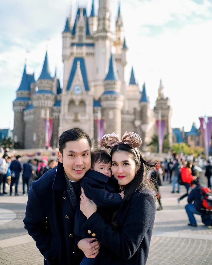 Sandra Dewi, Harvey Moeis dan Raphael Moeis ©instagram.com/sandradewi88