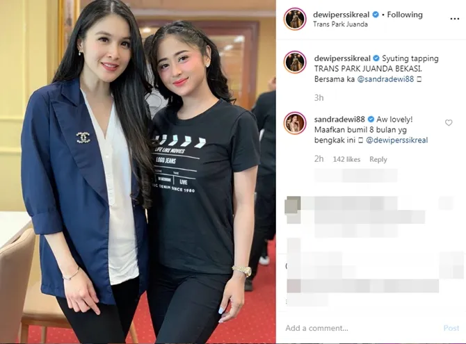 Sandra Dewi dan Dewi Perssik (credit: instagram.com/dewiperssikreal)