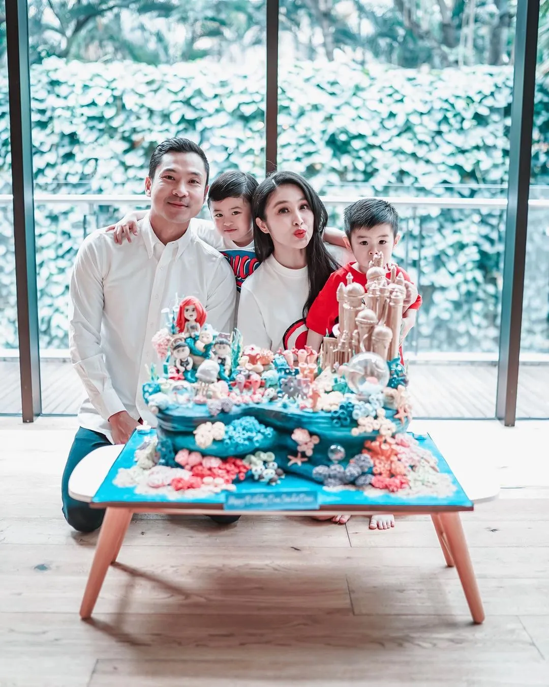 Credit: instagram.com/sandradewi88