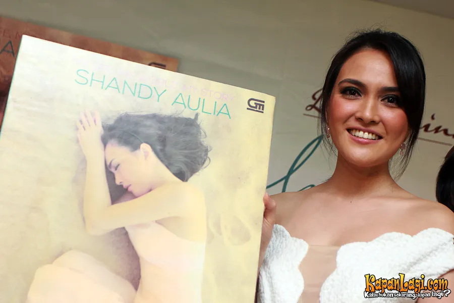 Shandy Aulia luncurkan Incomplete. @KapanLagi.com/Agus