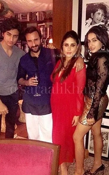 Sara dan Ibrahim ikut pesta Natal di rumah Kareena ©instgaram/saraalikhan
