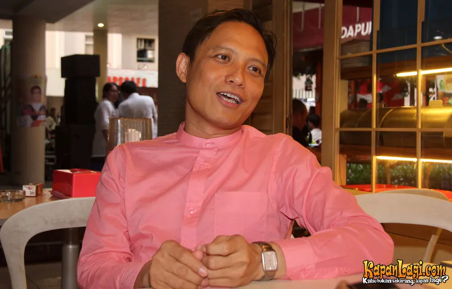 Sarwana menceritakan kesulitan Warna dalam mempromosikan single religi terbaru mereka © KapanLagi.com®/Hendra Gunawan