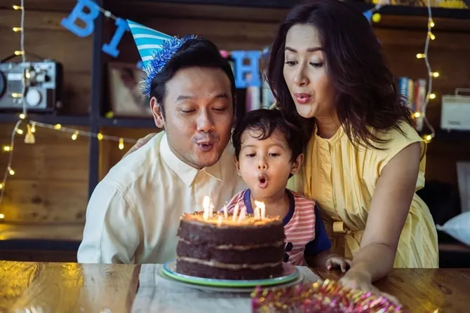 Ucapan selamat Widi Mulia kepada suami, Dwi Sasono (credit: instagram.com/widimulia)